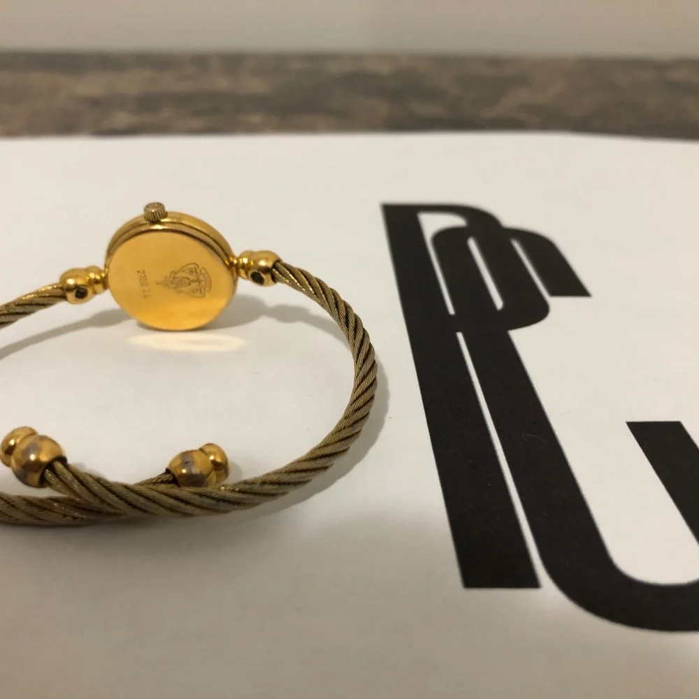 Gucci 2047.1L Gold-Plated Rope Cable Watch - Picture 4 of 5